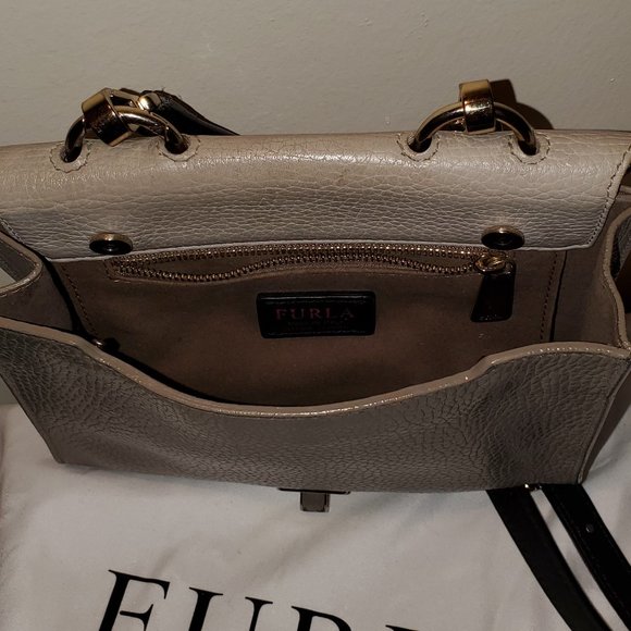 Furla Scoop Reversible Crossbody Purse - Picture 3 of 9